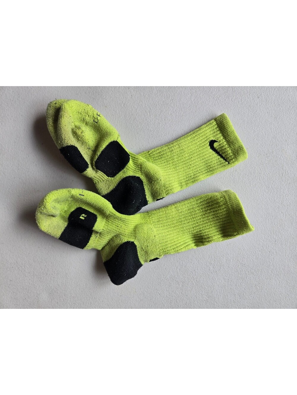 Nike Elite Basketball Crew Socks Volt Black Cushioned Dri-FIT